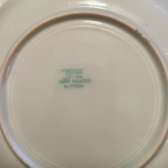 Vintage tea saucer - Picture 10 of 12